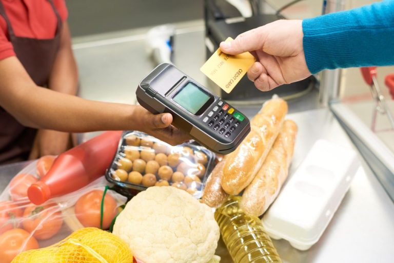 Les cartes de crédit sont-elles une forme de prêt à la consommation ?